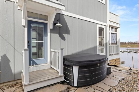 Tiny photo for 212 Leeward Way, Ottawa, IL 61350 (MLS # 12590693)