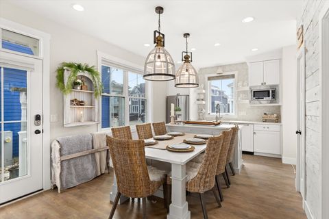 Tiny photo for 212 Leeward Way, Ottawa, IL 61350 (MLS # 12590693)