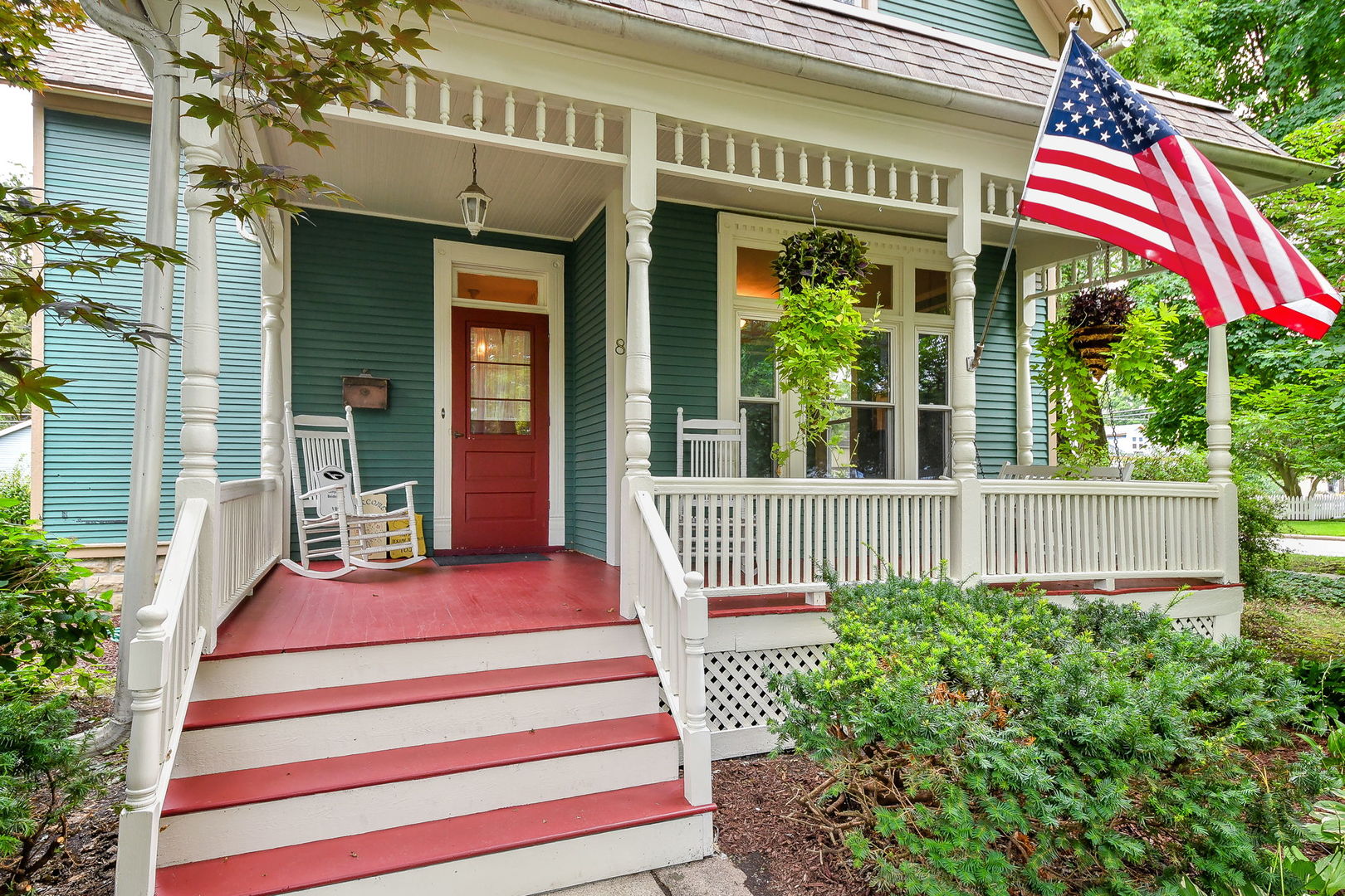 8 N Sleight Street