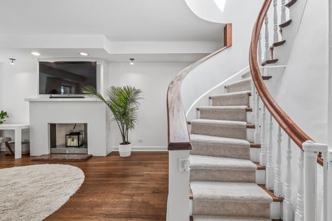 Tiny photo for 317 W WEBSTER Avenue #2, Chicago, IL 60614 (MLS # 12689370)