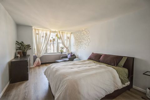 Tiny photo for 400 E Randolph Street #3918, Chicago, IL 60601 (MLS # 12425082)