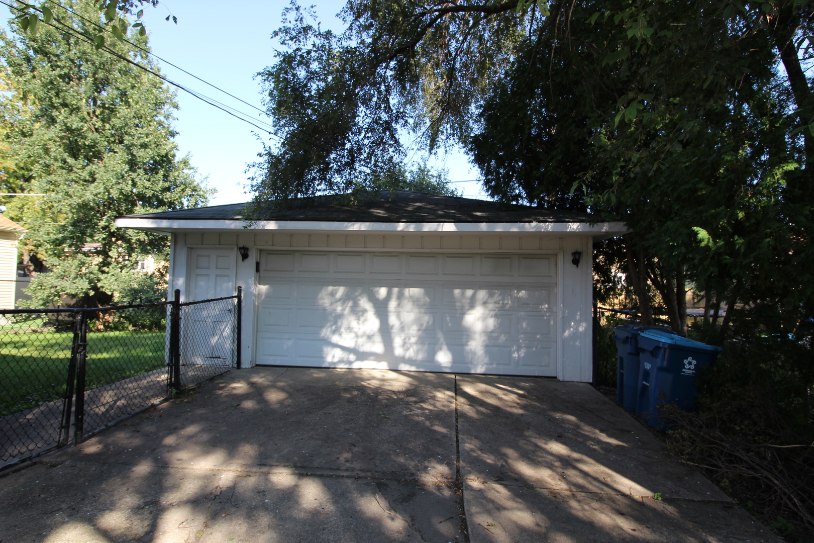 Elmhurst, Illinois 60126, United States, 3 Bedrooms Bedrooms, ,2 BathroomsBathrooms,Residential,Active,209066