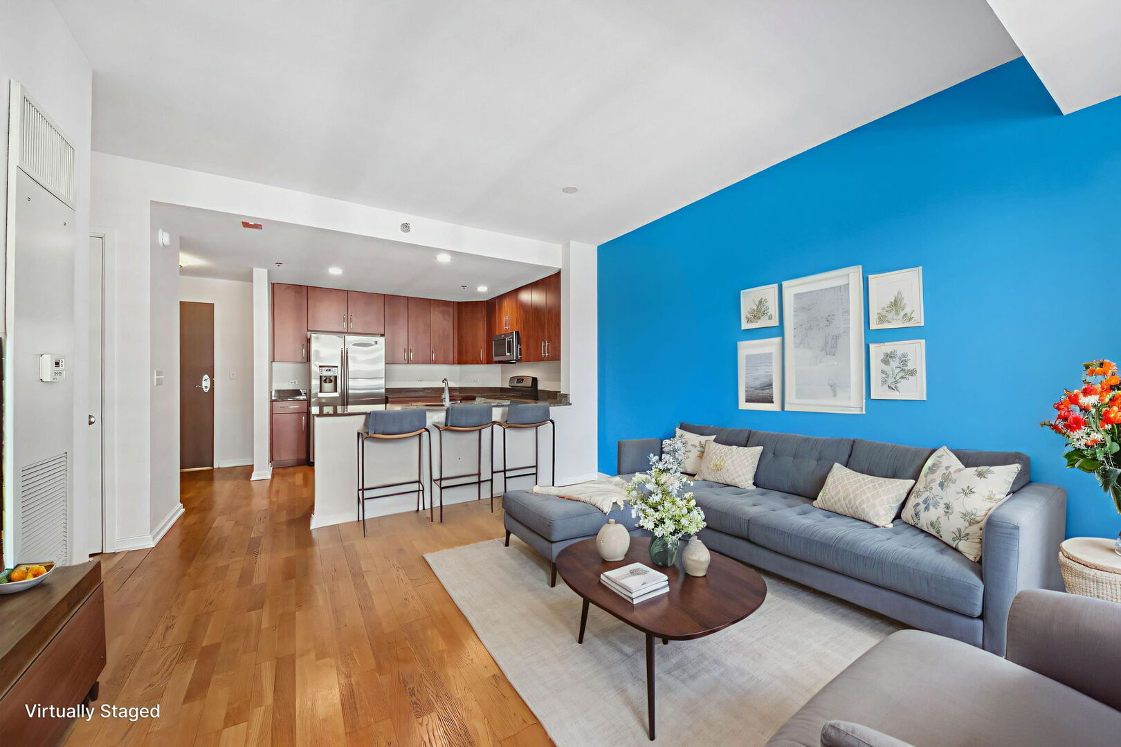 160 E ILLINOIS Street 1704