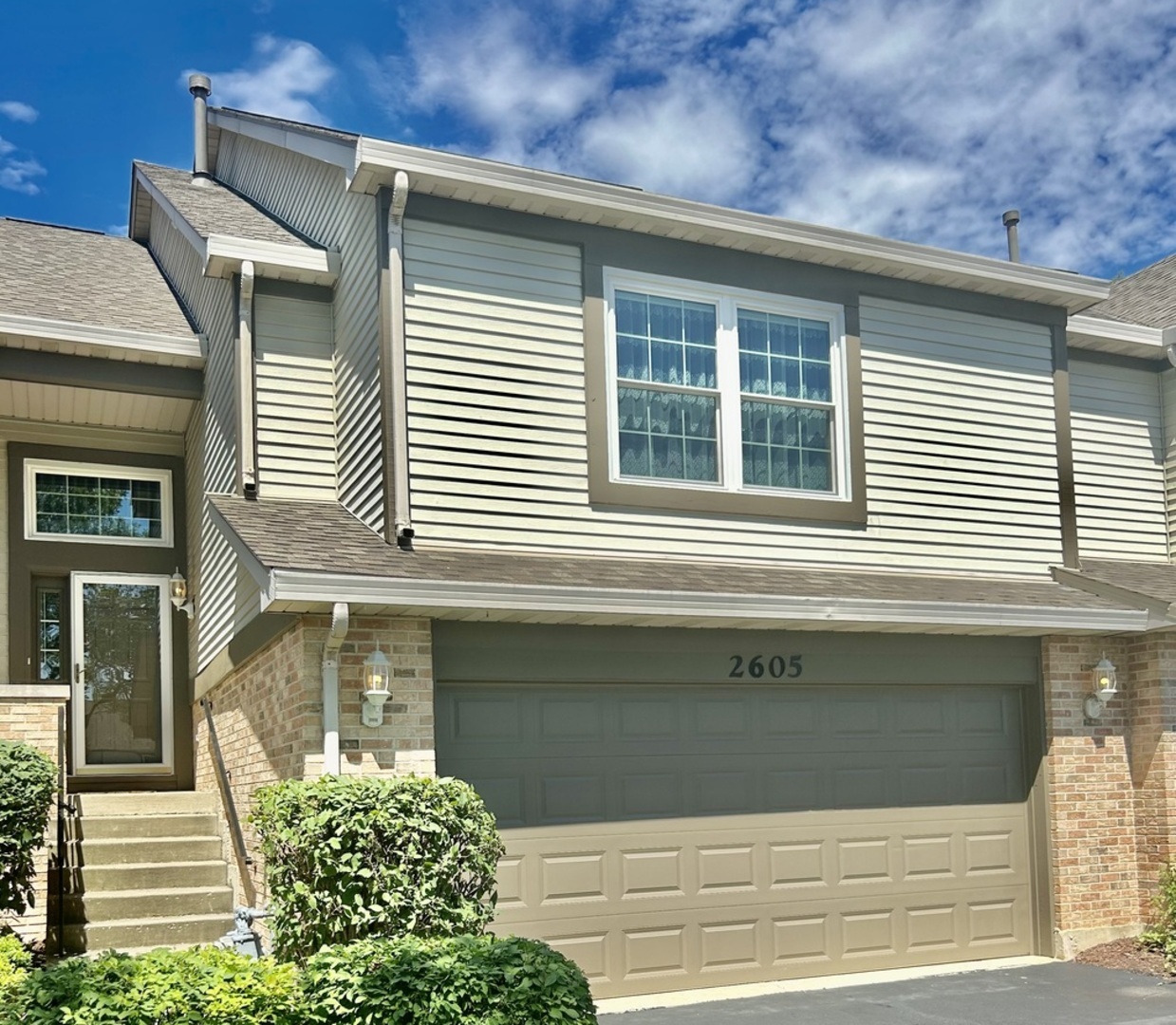 View Darien, IL 60561 townhome