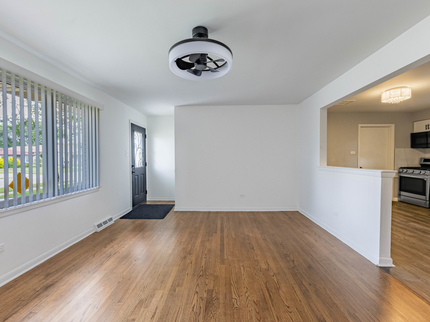6425 W 83rd Place