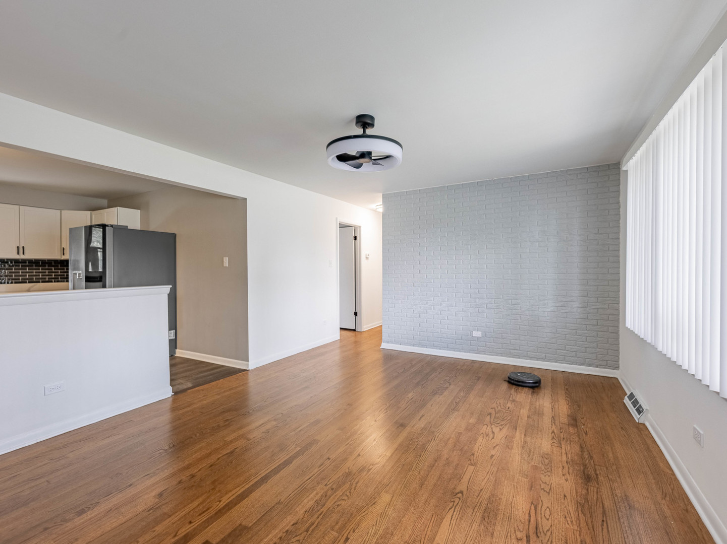 6425 W 83rd Place