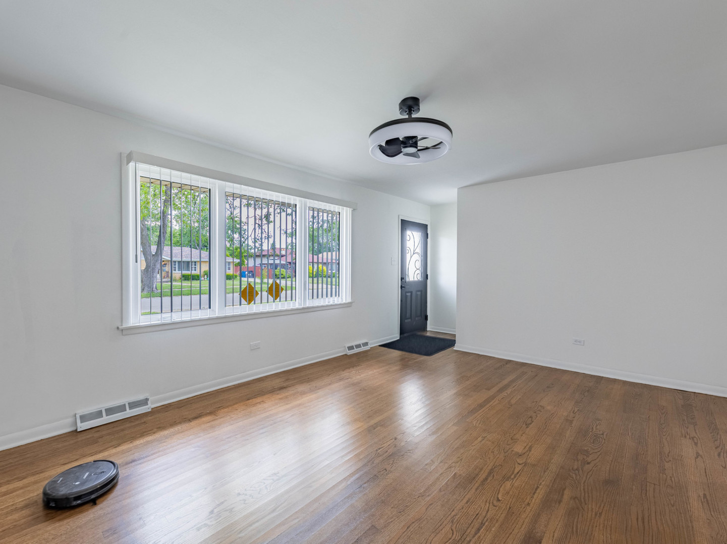 6425 W 83rd Place