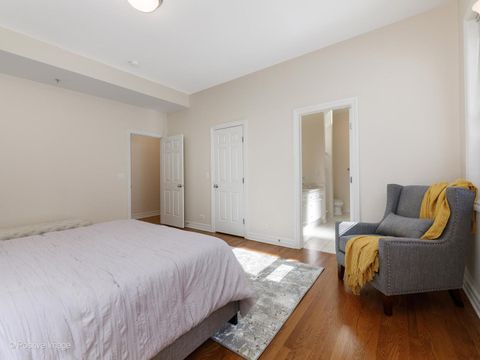 Tiny photo for 608 Hinman Avenue #4S, Evanston, IL 60202 (MLS # 12487670)