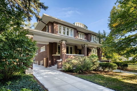 Tiny photo for 600 N Ridgeland Avenue, Oak Park, IL 60302 (MLS # 12776824)
