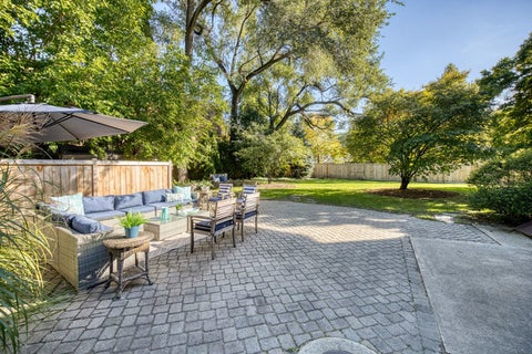 Tiny photo for 600 N Ridgeland Avenue, Oak Park, IL 60302 (MLS # 12776824)