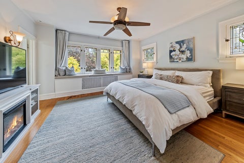 Tiny photo for 600 N Ridgeland Avenue, Oak Park, IL 60302 (MLS # 12776824)