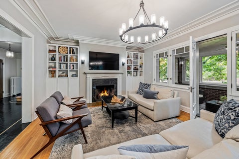 Tiny photo for 600 N Ridgeland Avenue, Oak Park, IL 60302 (MLS # 12776824)