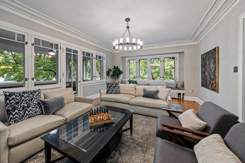 Tiny photo for 600 N Ridgeland Avenue, Oak Park, IL 60302 (MLS # 12776824)