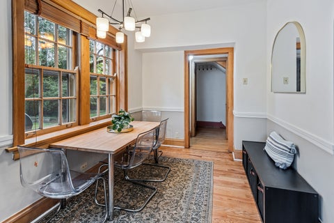 Tiny photo for 600 N Ridgeland Avenue, Oak Park, IL 60302 (MLS # 12776824)