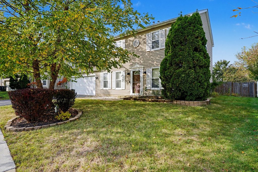 Photo for 1410 Misthaven Lane, Elgin, IL 60123 (MLS # 12497387)