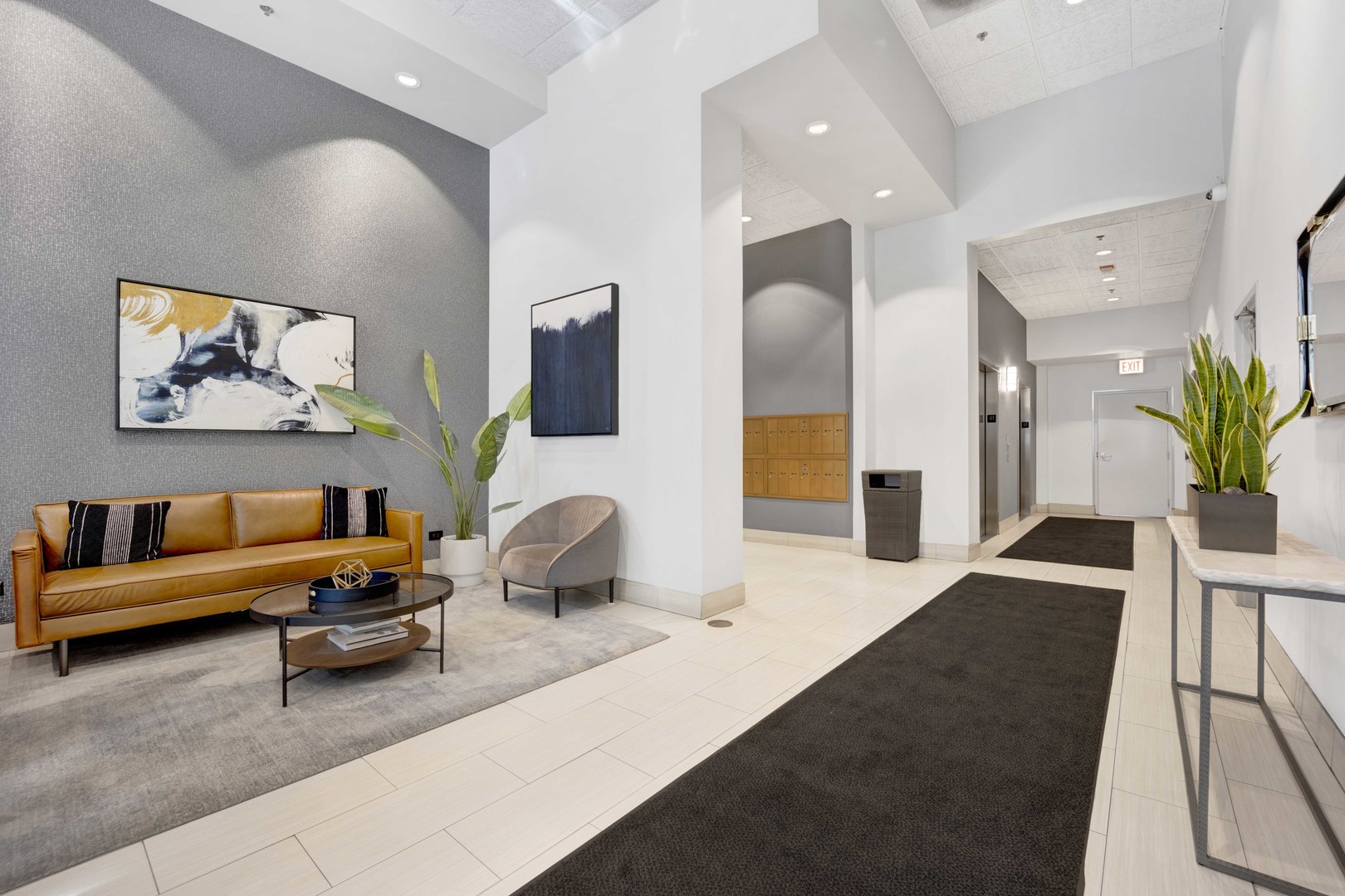 400 W ONTARIO Street 805