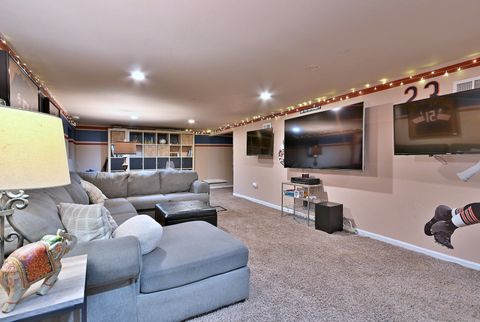Tiny photo for 623 S Prospect Avenue, Park Ridge, IL 60068 (MLS # 12499747)