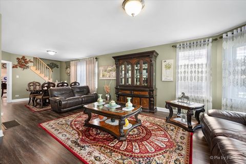 Tiny photo for 3118 N 76th Court, Elmwood Park, IL 60707 (MLS # 12520404)