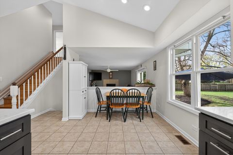 Tiny photo for 460 highland grove Drive, Buffalo Grove, IL 60089 (MLS # 12627937)