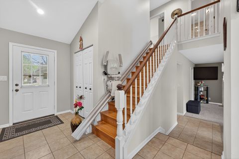 Tiny photo for 460 highland grove Drive, Buffalo Grove, IL 60089 (MLS # 12627937)