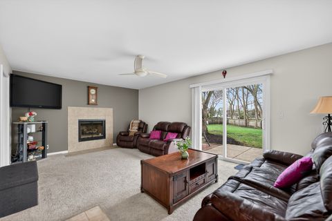 Tiny photo for 460 highland grove Drive, Buffalo Grove, IL 60089 (MLS # 12627937)