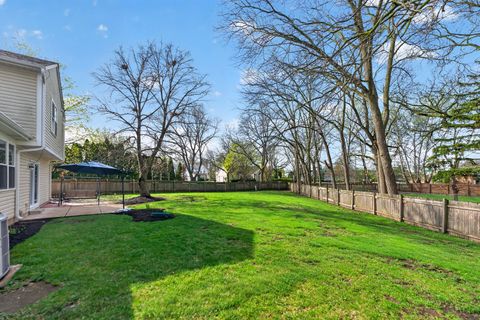 Tiny photo for 460 highland grove Drive, Buffalo Grove, IL 60089 (MLS # 12627937)