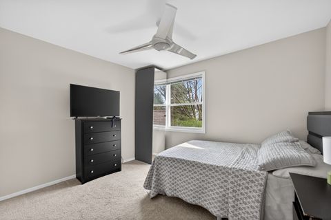 Tiny photo for 460 highland grove Drive, Buffalo Grove, IL 60089 (MLS # 12627937)