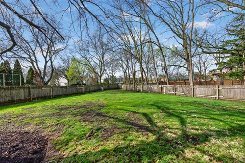 Tiny photo for 460 highland grove Drive, Buffalo Grove, IL 60089 (MLS # 12627937)