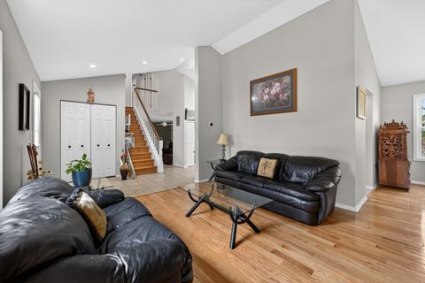 Tiny photo for 460 highland grove Drive, Buffalo Grove, IL 60089 (MLS # 12627937)