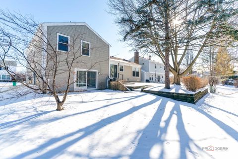 Tiny photo for 1380 Larchmont Drive, Buffalo Grove, IL 60089 (MLS # 12559365)