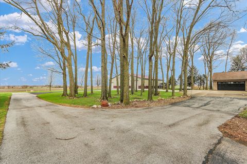 Tiny photo for 1644 County Road 200 Road, Seymour, IL 61875 (MLS # 12596994)