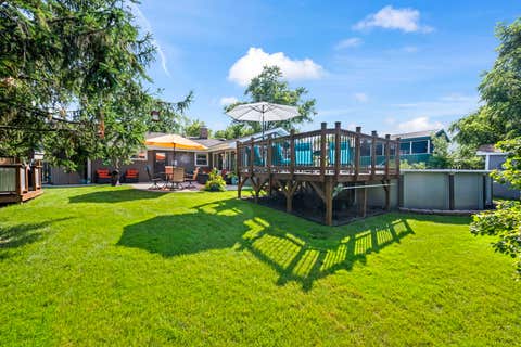 Tiny photo for 1108 Bradford Lane, Schaumburg, IL 60193 (MLS # 12740492)