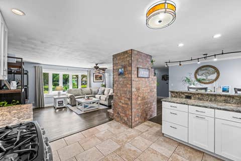 Tiny photo for 1108 Bradford Lane, Schaumburg, IL 60193 (MLS # 12740492)