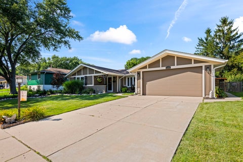Tiny photo for 1108 Bradford Lane, Schaumburg, IL 60193 (MLS # 12740492)
