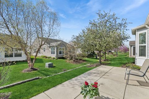 Tiny photo for 3295 Comstock Court, Mundelein, IL 60060 (MLS # 12622965)
