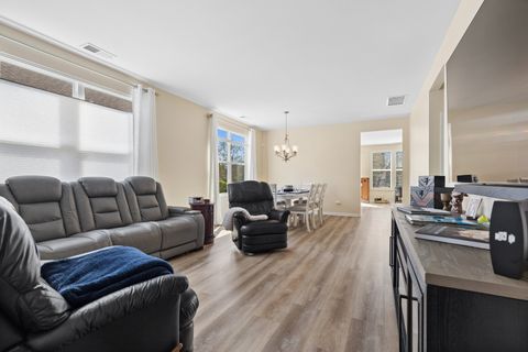 Tiny photo for 3295 Comstock Court, Mundelein, IL 60060 (MLS # 12622965)