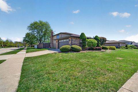 Tiny photo for 14001 William Drive, Orland Park, IL 60462 (MLS # 12627828)