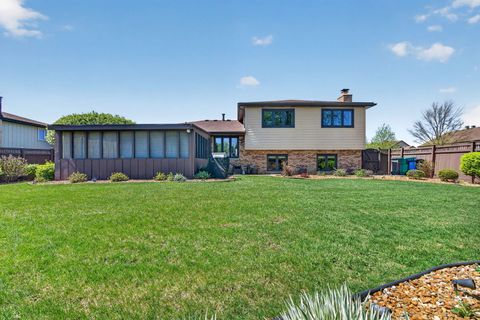 Tiny photo for 14001 William Drive, Orland Park, IL 60462 (MLS # 12627828)