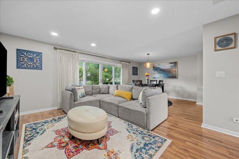 Tiny photo for 60 N Park Boulevard, Glen Ellyn, IL 60137 (MLS # 12759246)