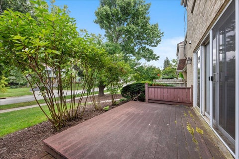 Tiny photo for 60 N Park Boulevard, Glen Ellyn, IL 60137 (MLS # 12759246)