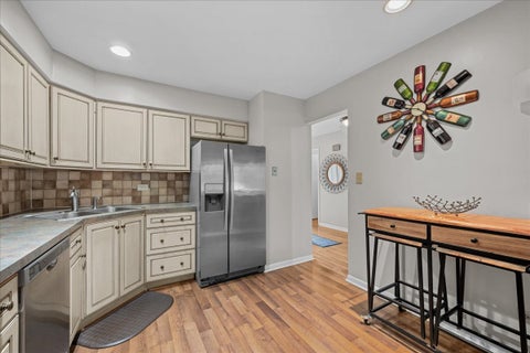 Tiny photo for 60 N Park Boulevard, Glen Ellyn, IL 60137 (MLS # 12759246)