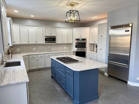 Tiny photo for 3915 Royal Portrush Drive, Naperville, IL 60564 (MLS # 12568953)