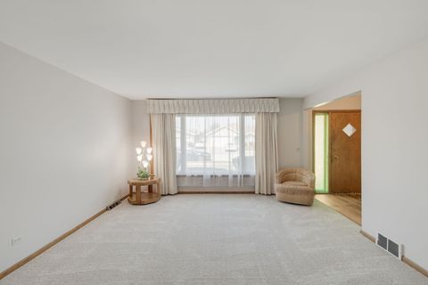 Tiny photo for 6743 W 89th Place, Oak Lawn, IL 60453 (MLS # 12604051)