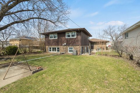 Tiny photo for 6743 W 89th Place, Oak Lawn, IL 60453 (MLS # 12604051)