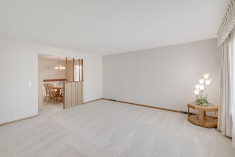 Tiny photo for 6743 W 89th Place, Oak Lawn, IL 60453 (MLS # 12604051)