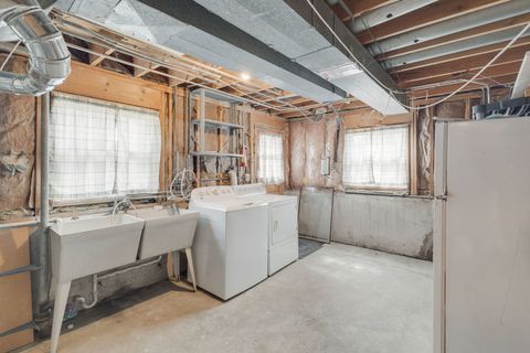 Tiny photo for 6743 W 89th Place, Oak Lawn, IL 60453 (MLS # 12604051)