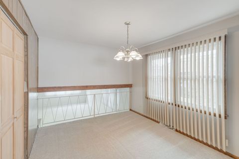 Tiny photo for 6743 W 89th Place, Oak Lawn, IL 60453 (MLS # 12604051)