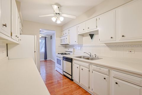 Tiny photo for 3008 Roberts Drive #5, Woodridge, IL 60517 (MLS # 12490015)