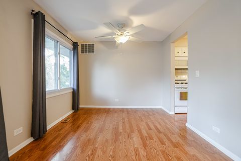 Tiny photo for 3008 Roberts Drive #5, Woodridge, IL 60517 (MLS # 12490015)