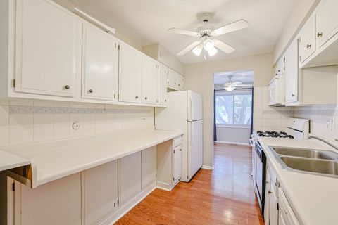 Tiny photo for 3008 Roberts Drive #5, Woodridge, IL 60517 (MLS # 12490015)